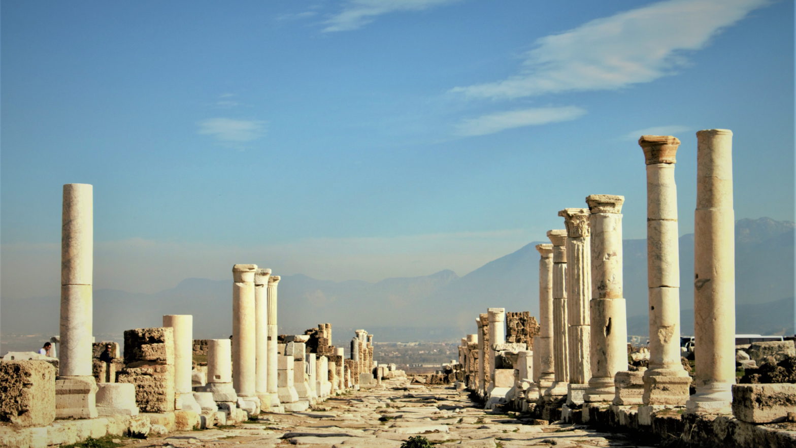 5 exemples de leadership - Photo de ruine grecques